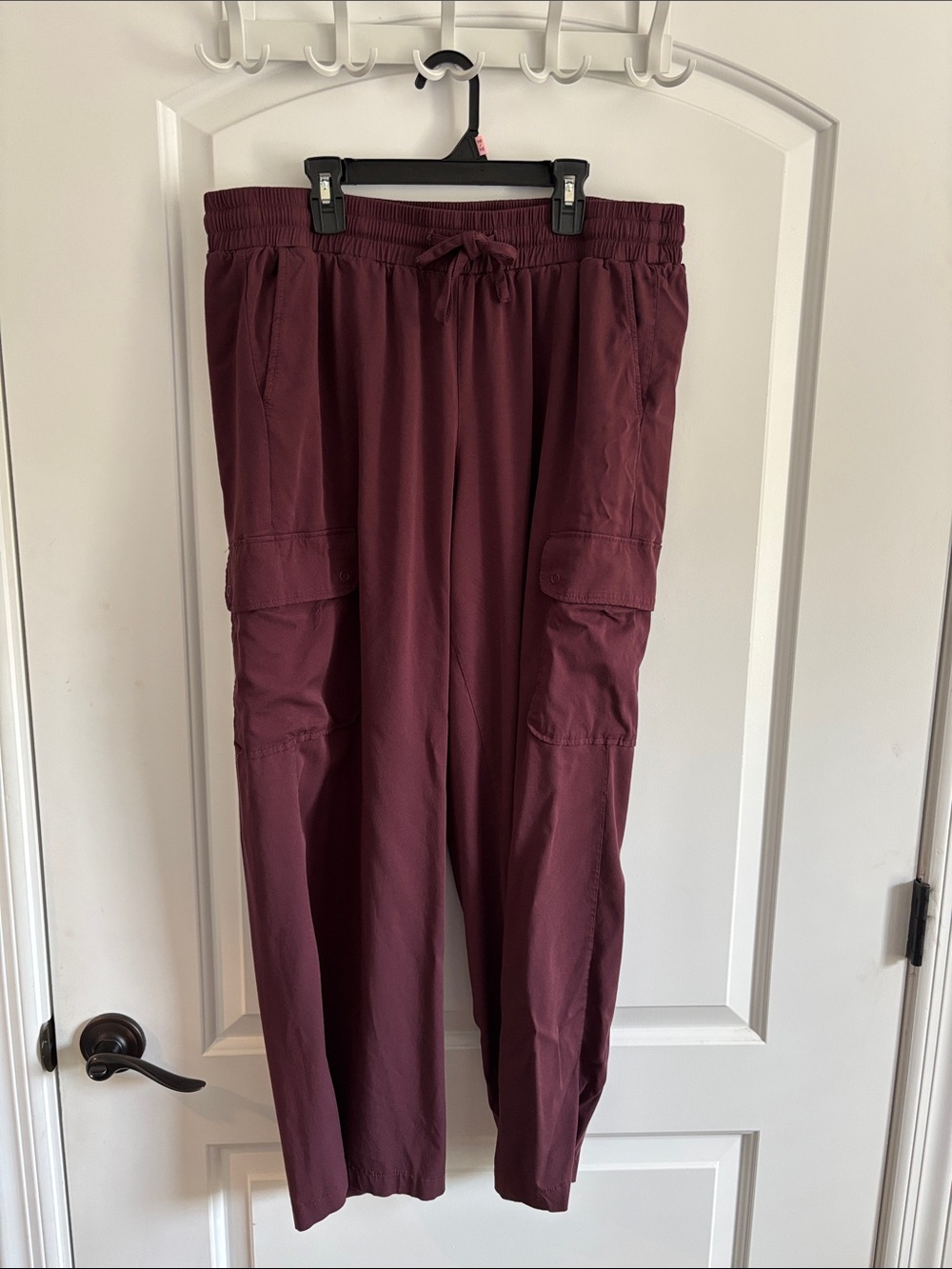 Torrid Cargo Jogger Pants Burgundy Maroon Relaxed Fit Drawstring Women's 1R